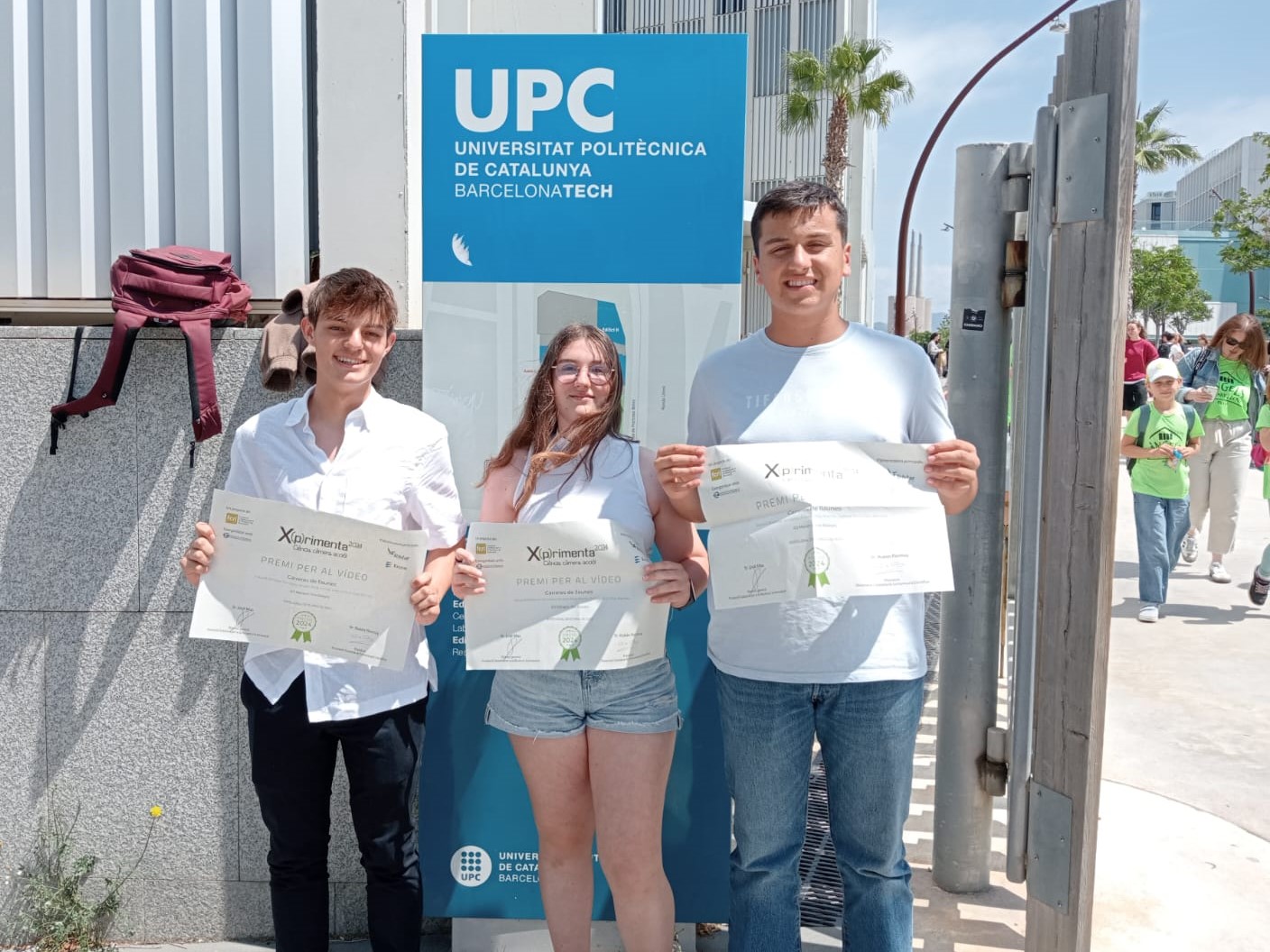 Tres alumnes guanyadors del concurs X(P)RIMENTA