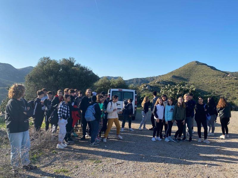 Sortida escolar de reforestació a la finca de sa Duaia, Artà